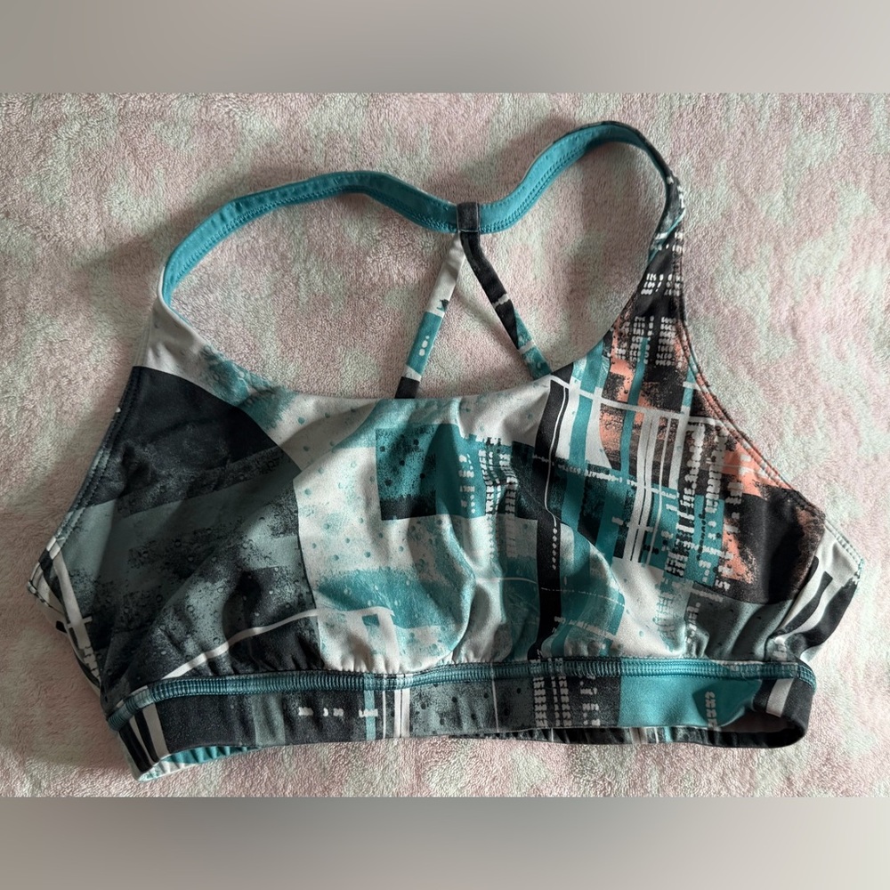 Reebok Abstract Sports Bra in Teal and Black